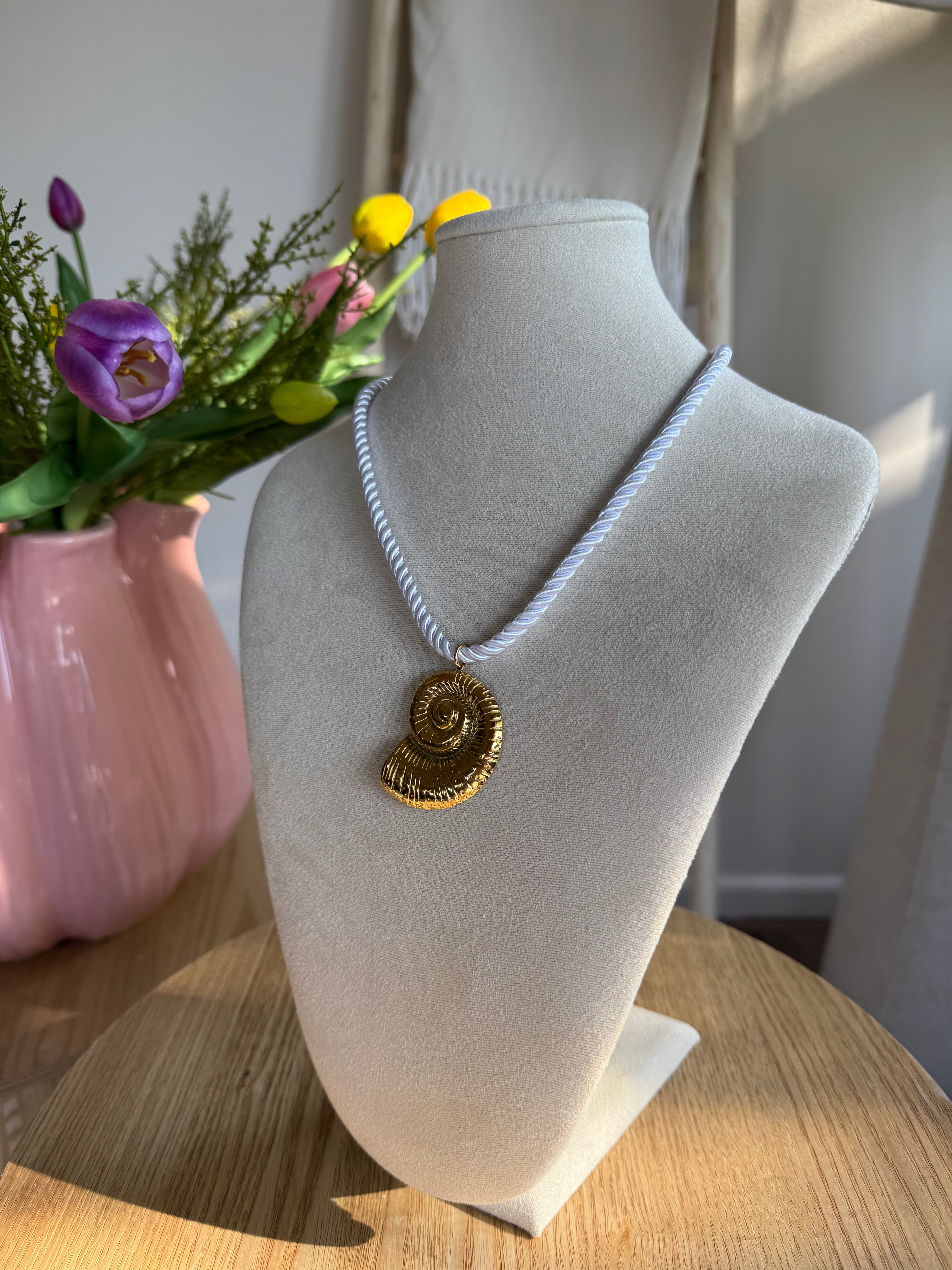Beachy necklace