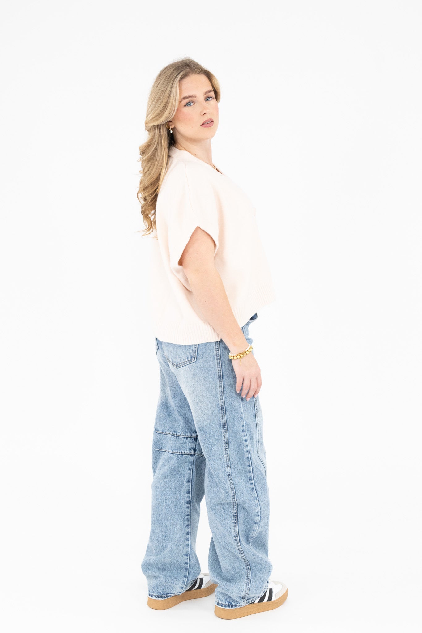 Short Sleeve Knit Cardigan