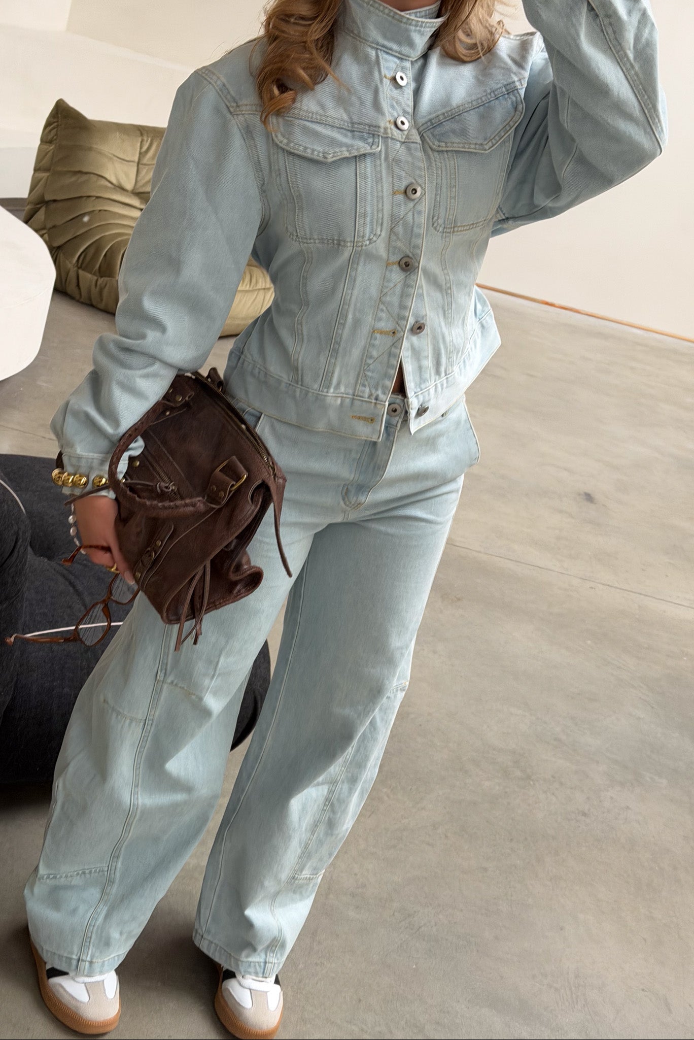 Light Wash Balloon Jeans