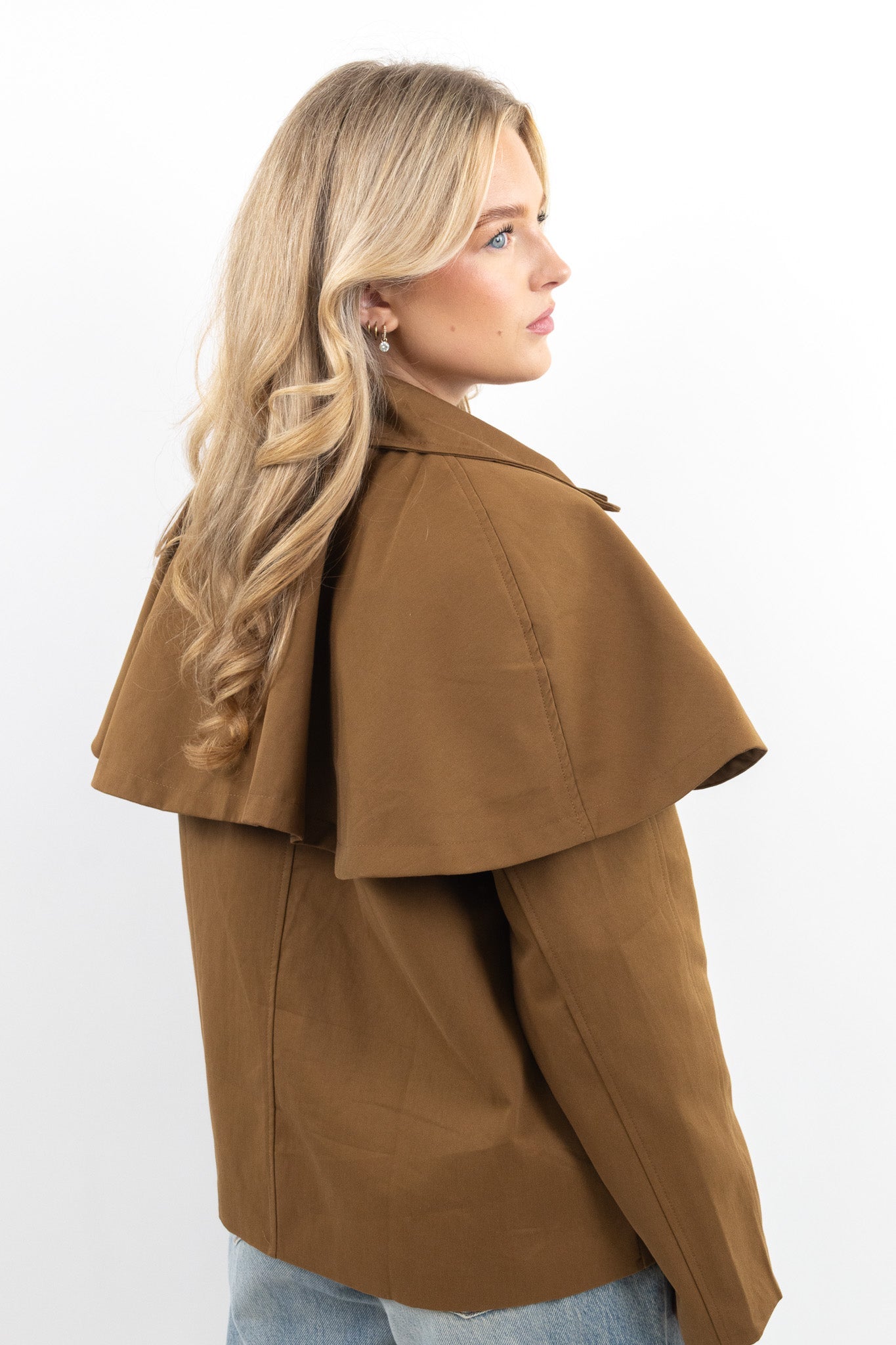 Elegant Cape Trench