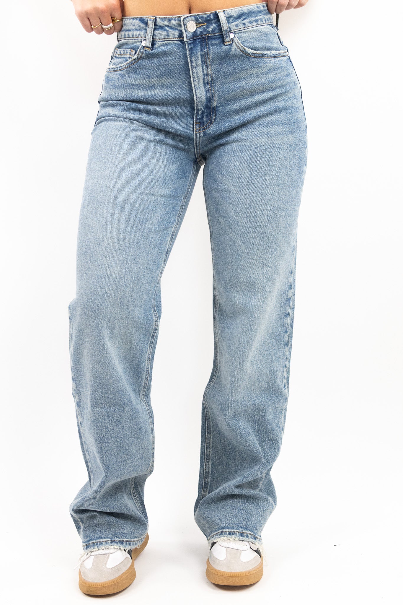 The Essential Wide Leg Jeans