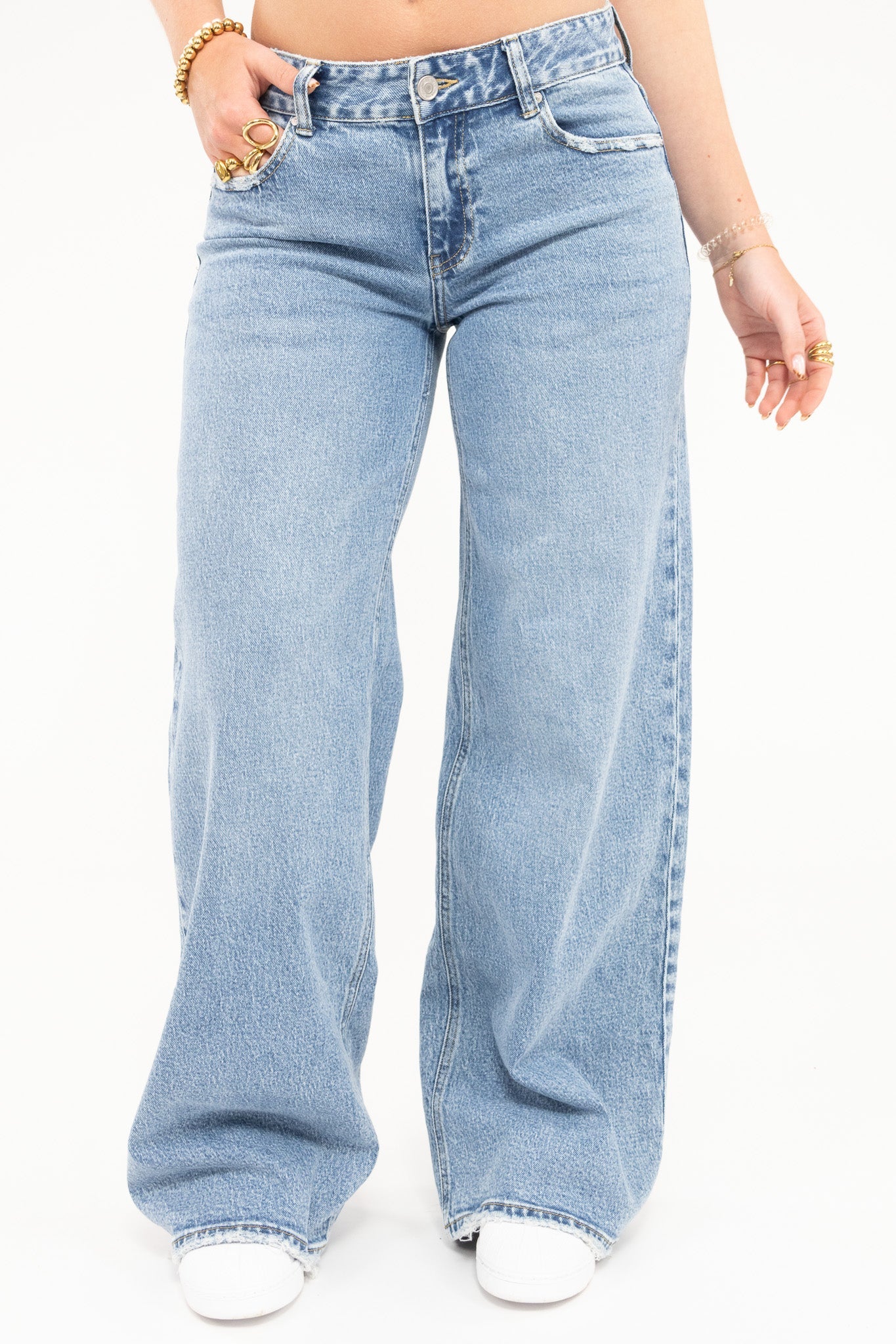 Low Waist Baggy Jeans