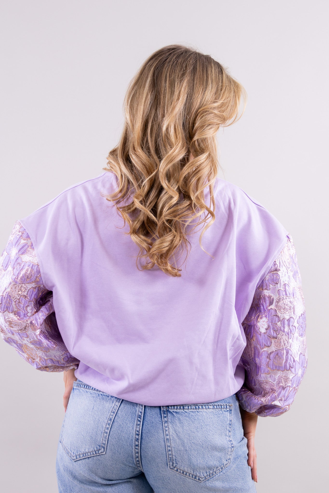 Joya flower sweater