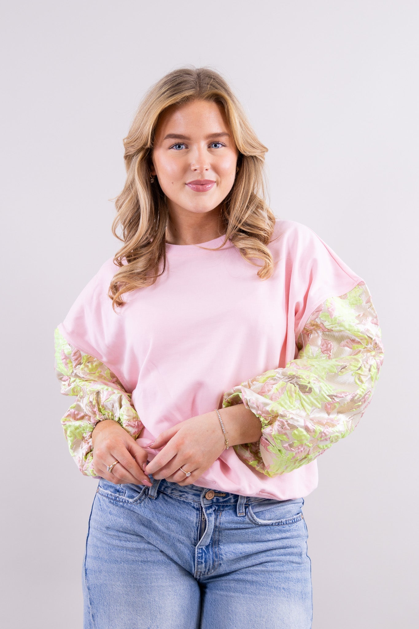 Joya flower sweater