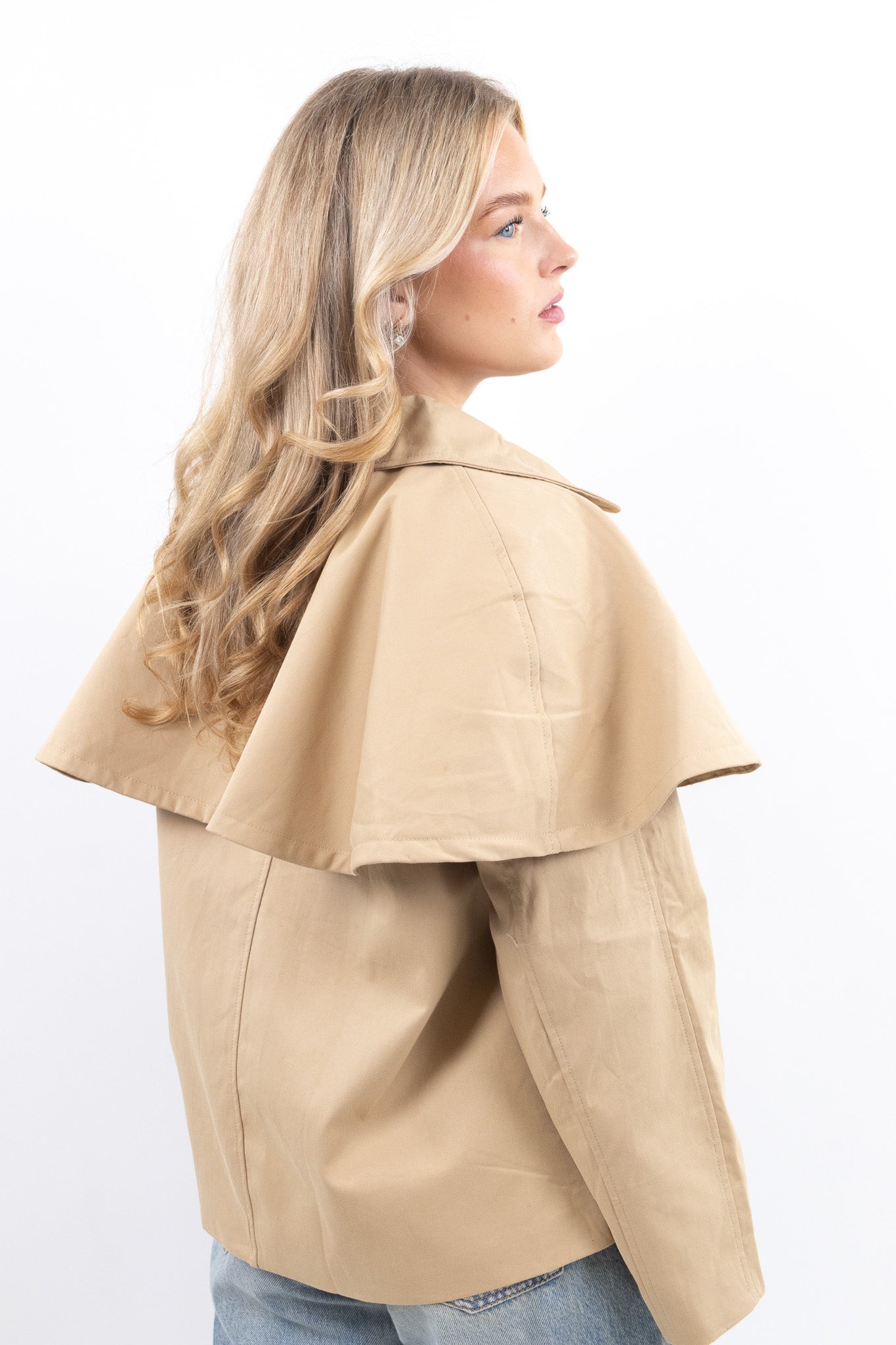 Elegant Cape Trench