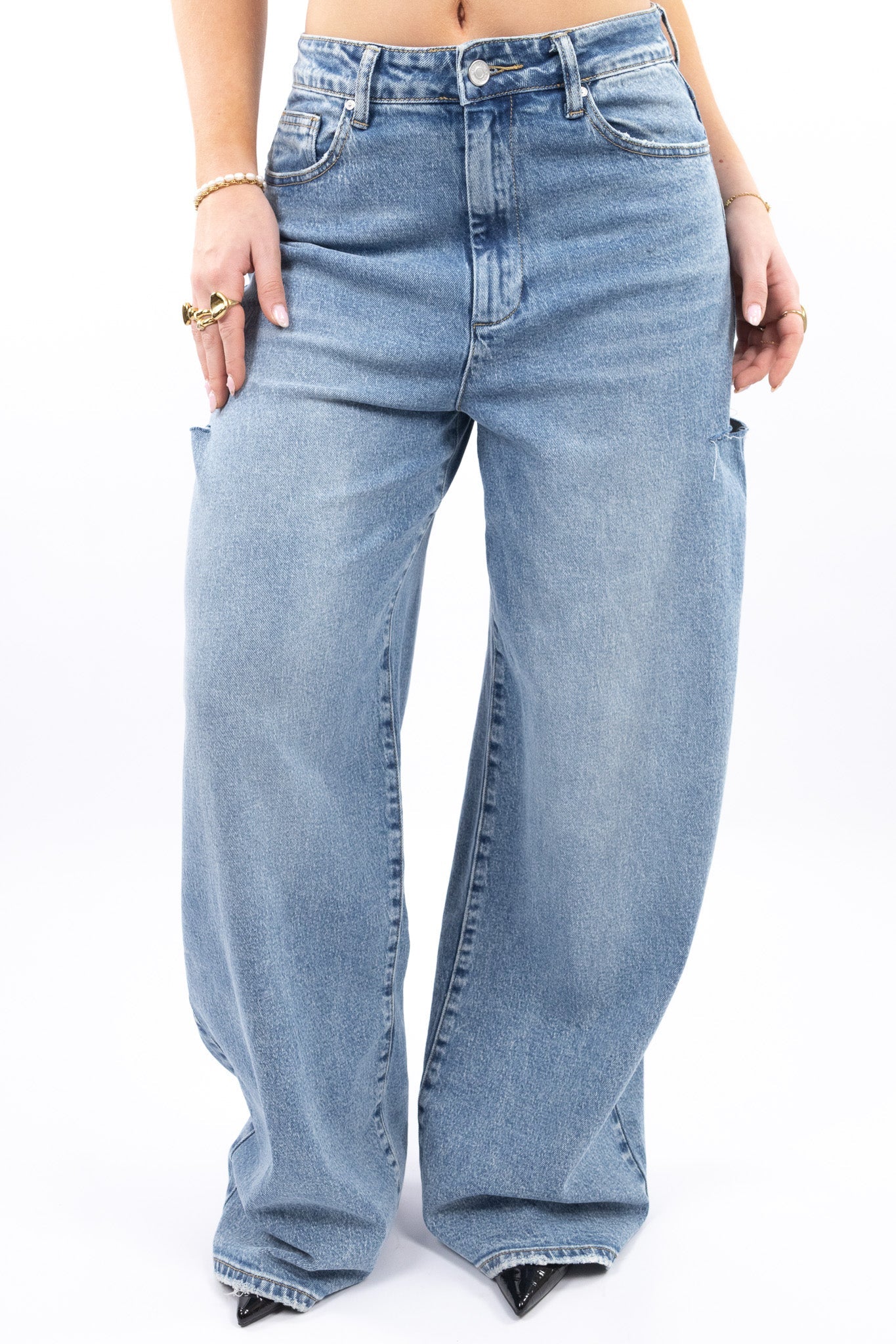 Side Cut Wide Leg Jeans