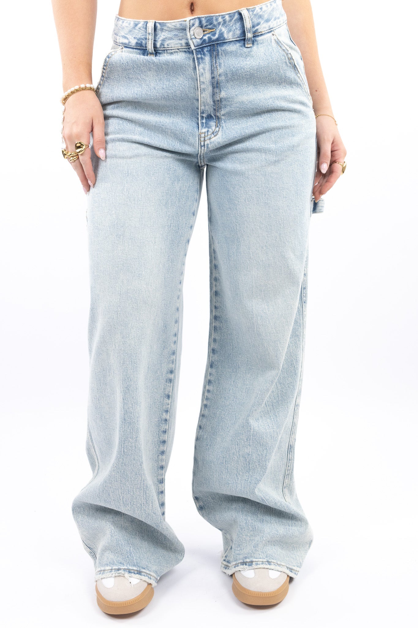 Cargo Pocket Wide Leg Jeans