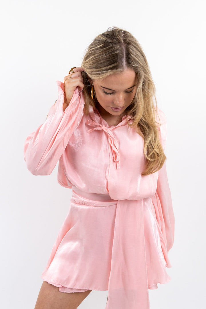 Fae Satin Kleid