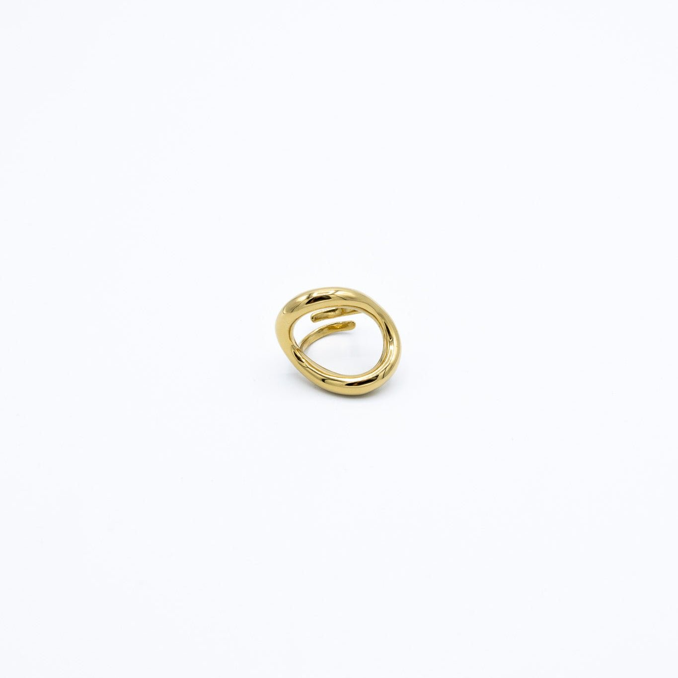Faye Ring