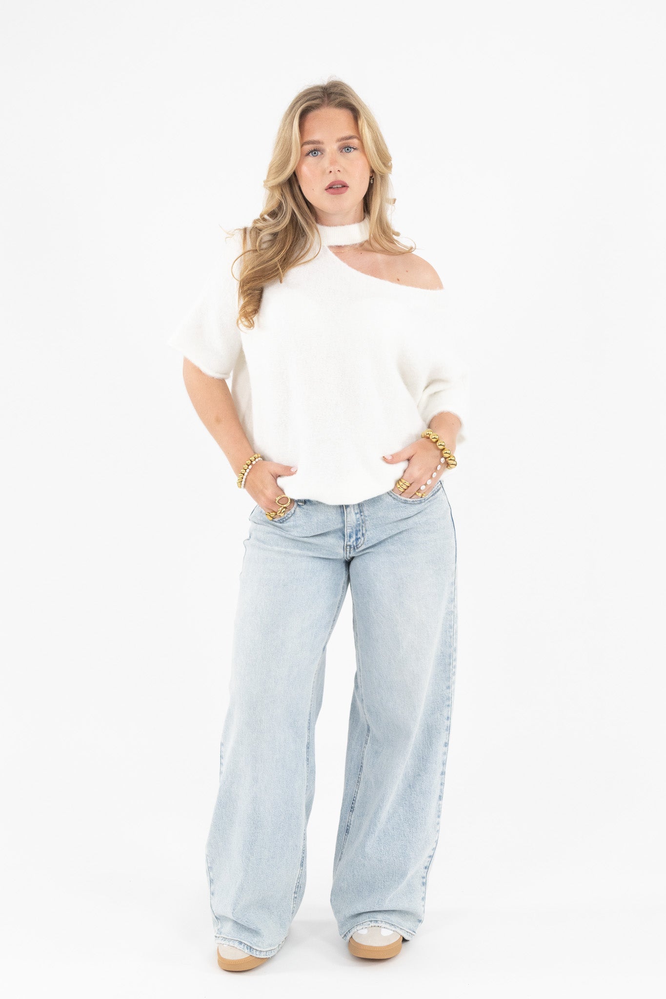 Cut Out Shoulder Knit