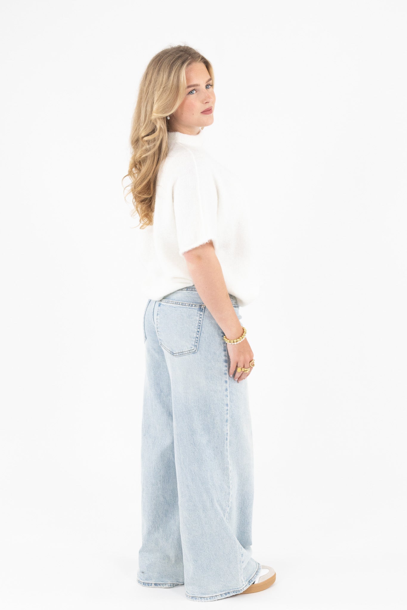 Cut Out Shoulder Knit