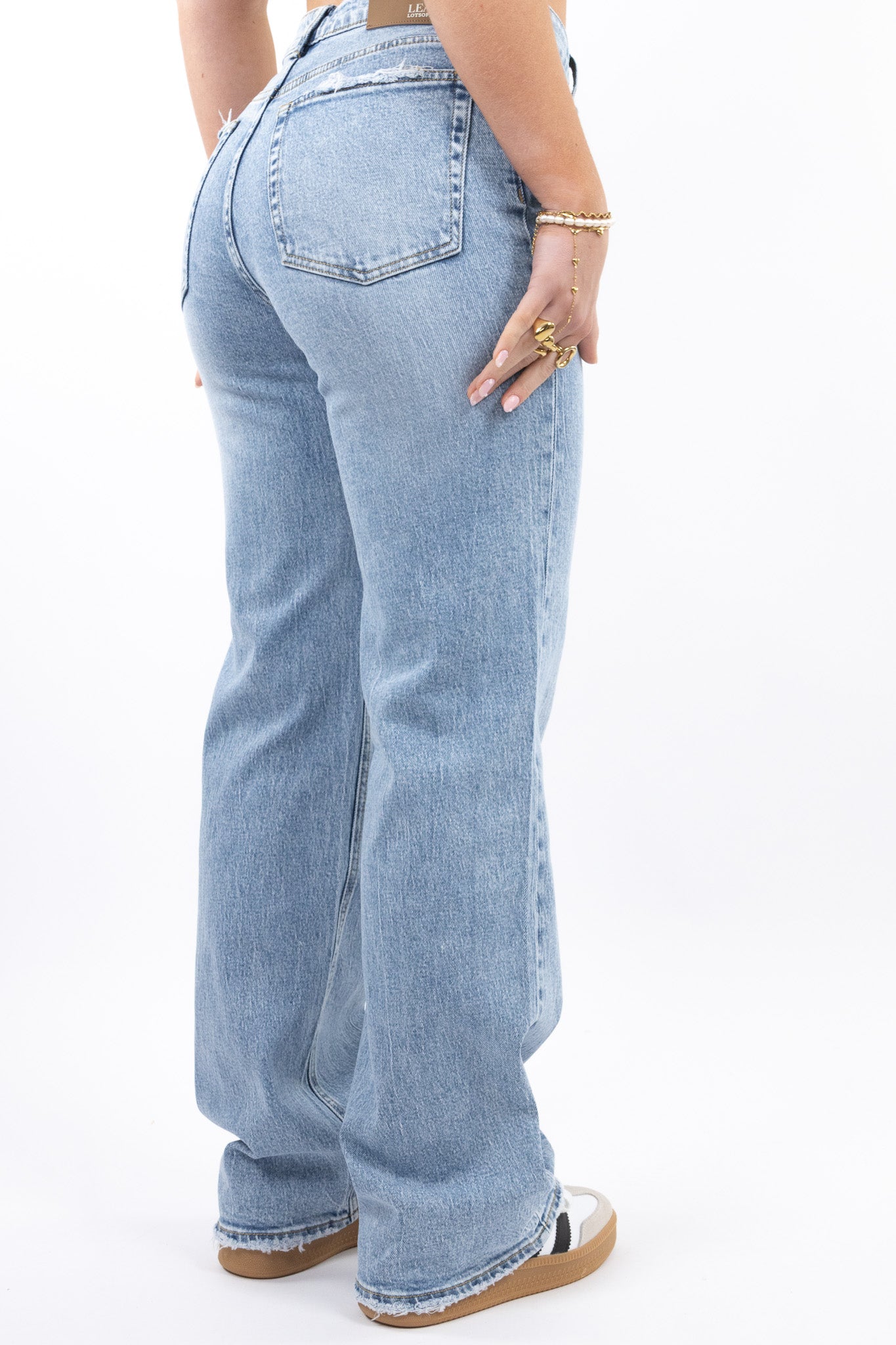 The Essential Wide Leg Jeans